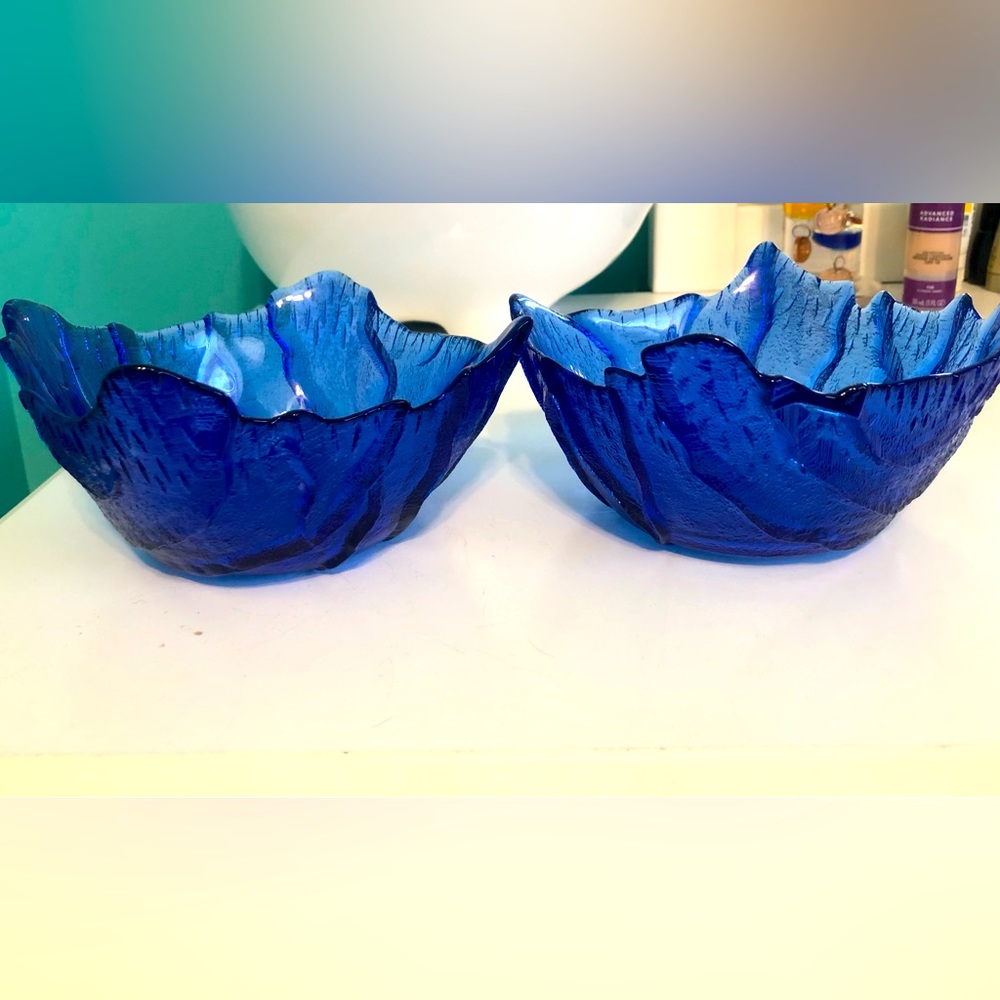 Vintage Viking glass spiked leaf bowls
